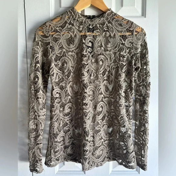 Free Kisses Sheer Lace top.  Olive green w/ zipper up the back Sz M - Picture 1 of 6